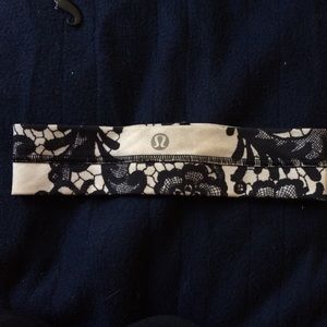 Lulu lemon head band