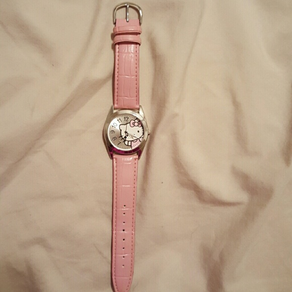 Hello Kitty Watch - Picture 2 of 4