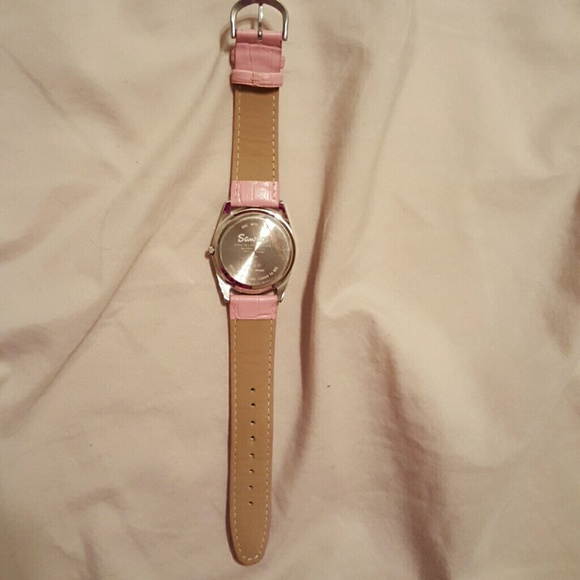 Hello Kitty Watch - Picture 3 of 4