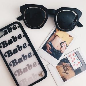 Babe wildflower case