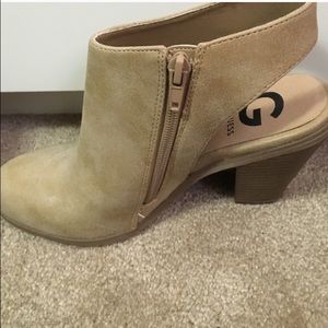 Same shoes as previously listed