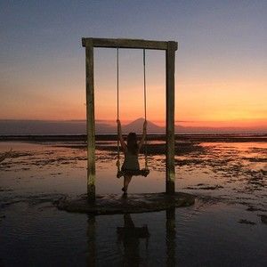 Meet your Posher, Claire