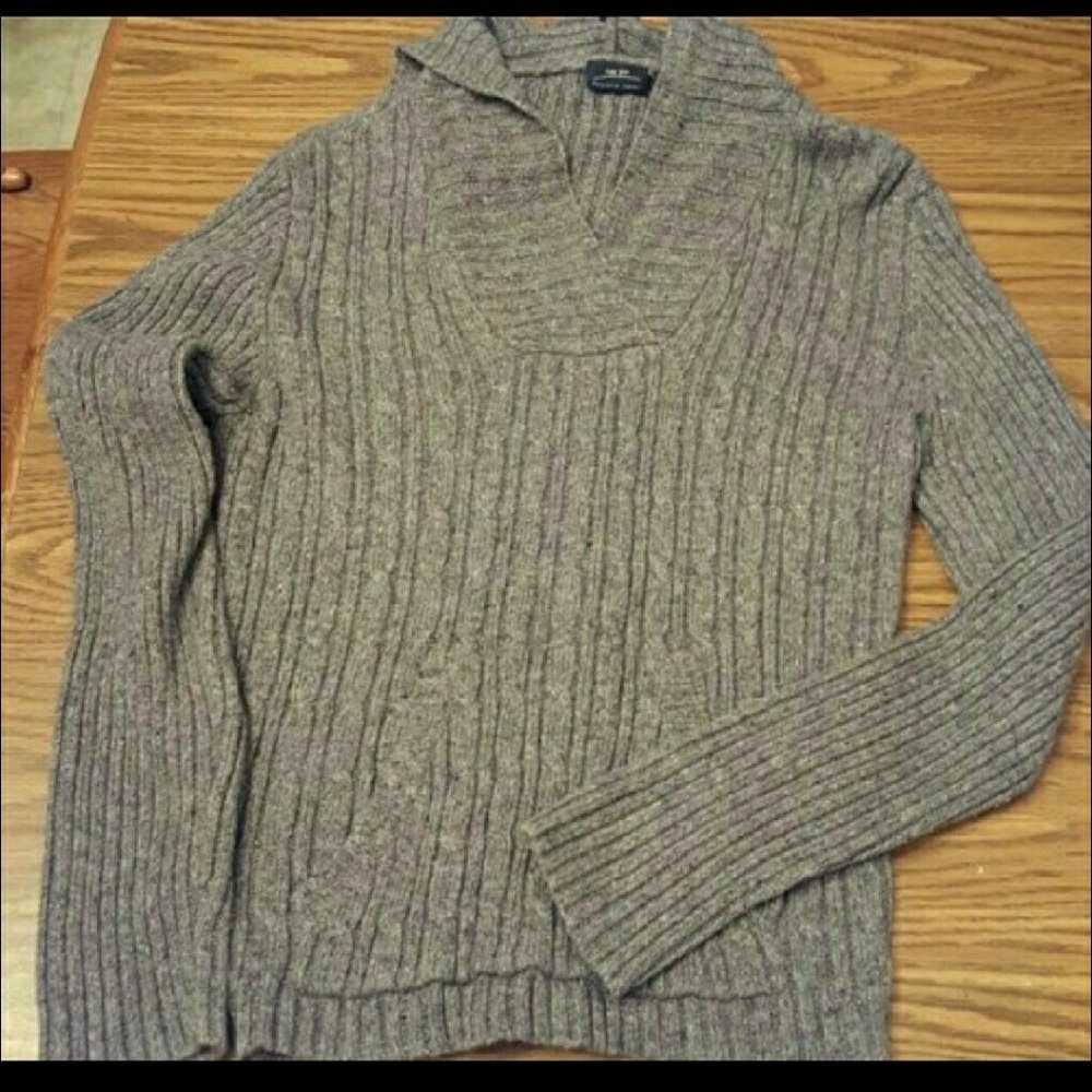 Gray hooded sweater