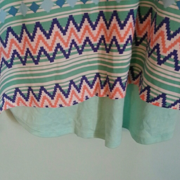 Charming charlie tanktop - Picture 2 of 4