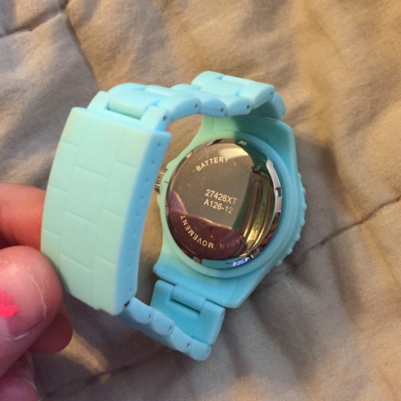 Light blue watch - Picture 2 of 2