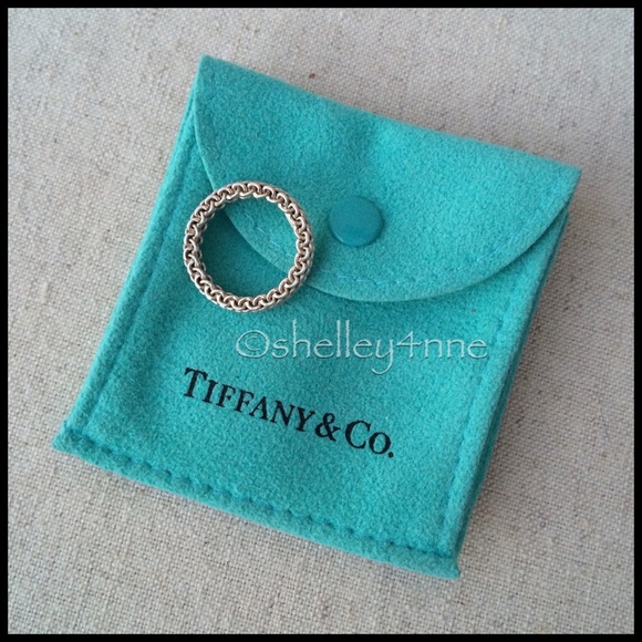Tiffany & Co. Narrow Somerset Ring - Picture 3 of 4