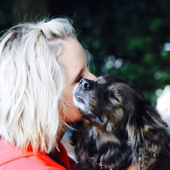 Meet your Posher, Brooke - Picture 1 of 1