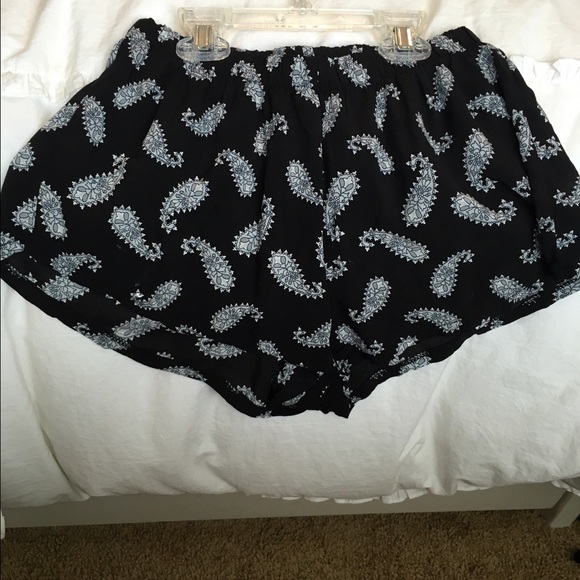 Brandy Melville shorts