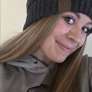 Meet your Posher, Kara