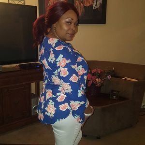 Meet your Posher, Kendra