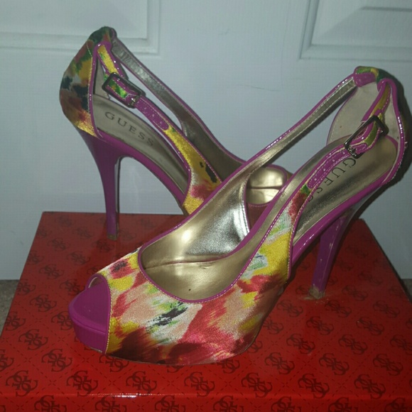 Shoes - Picture 2 of 3