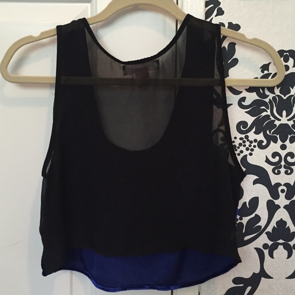 Velvet crop top - Picture 2 of 2