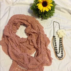 BUNDLE: Ruffle Scarf and Layered Necklace