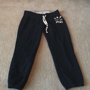 Abercrombie Navy Cropped Sweatpants size Small