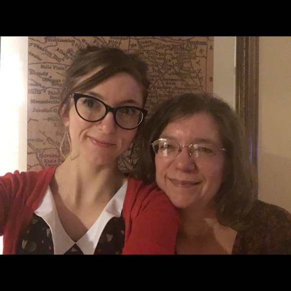 Meet your Posher, Casey - Picture 3 of 6