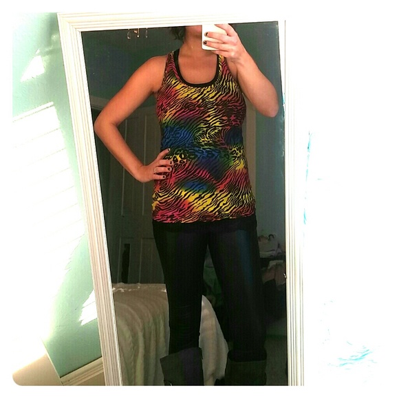 Rainbow zebra tank