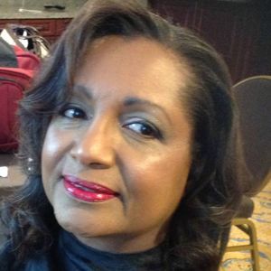 Meet your Posher, Edith