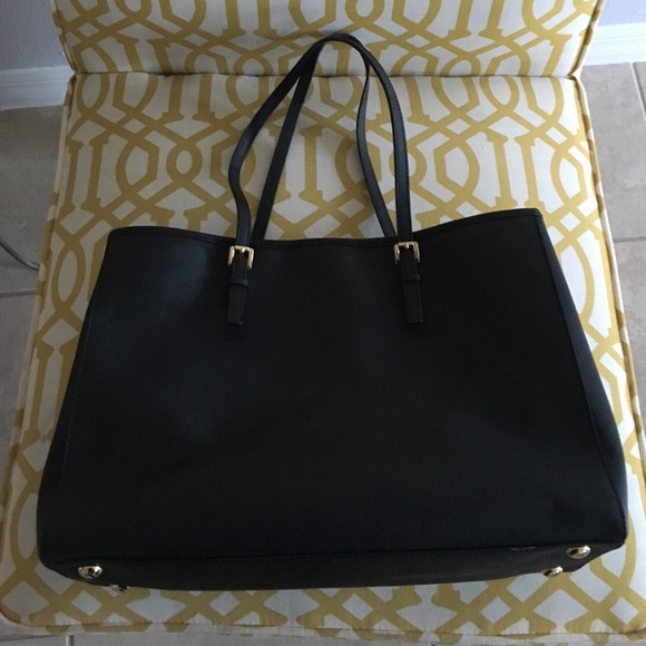 Michael Kors Large Tote - Picture 2 of 4