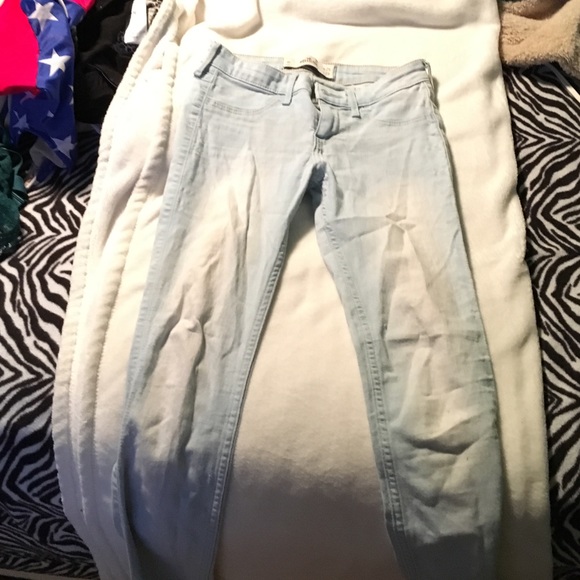 Hollister skinny jeans light wash