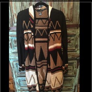 Knee length cardigan with hood