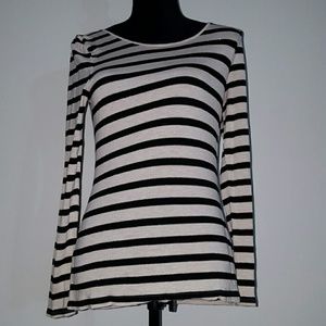 Apt. 9 Essentials Long Sleeve Shirt - Size 9