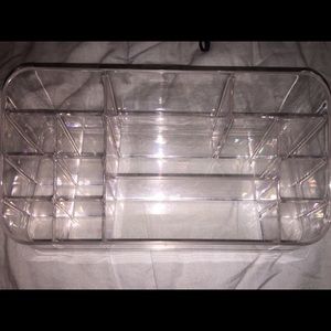 Counter makeup organizer