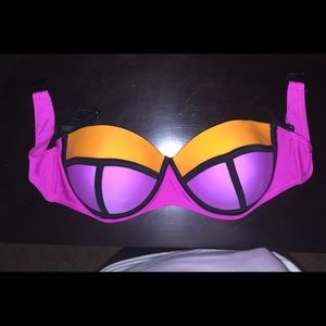 NWOT Color block swimsuit/bikini.