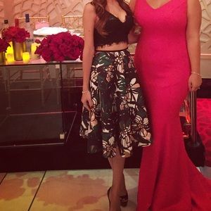 Beautiful full midi skirt