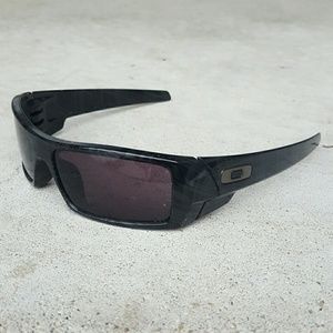 Oakley GasCan Sunglasses Black/Grey Plaid