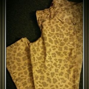 Cheetah print skinny jeans