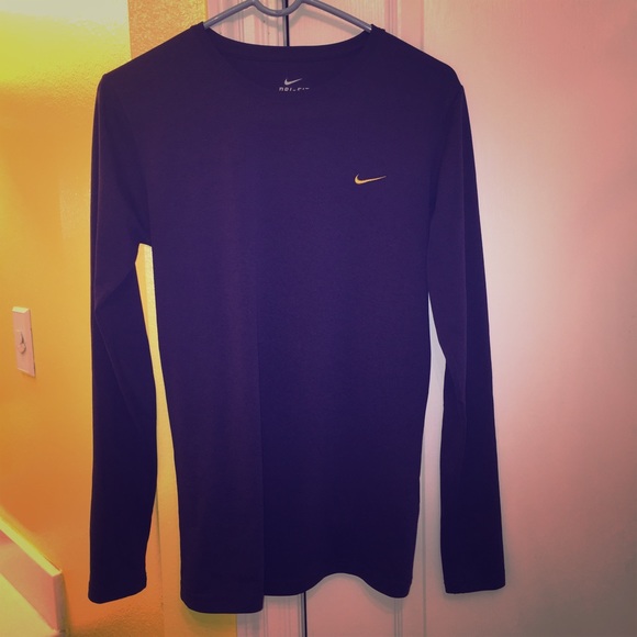 Nike dri-fit work out top