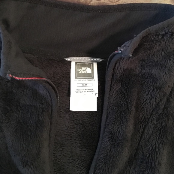 The North Face Quarter Zip - Picture 3 of 4