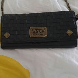 Vans clutch