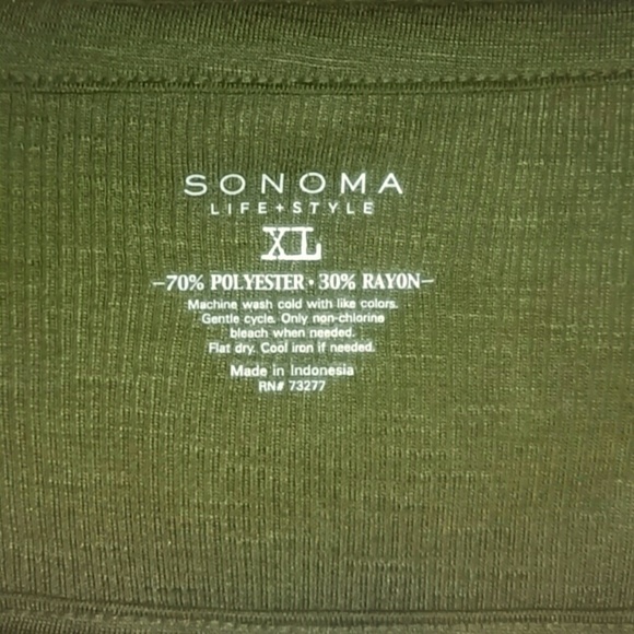 Ladies top - Picture 2 of 4