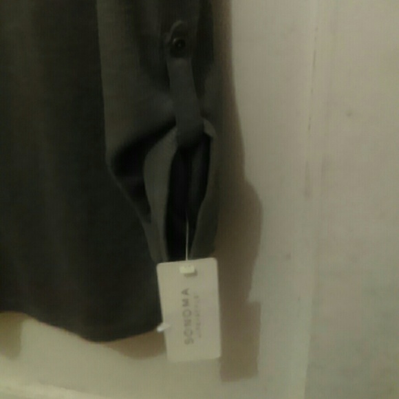 Ladies top - Picture 3 of 4