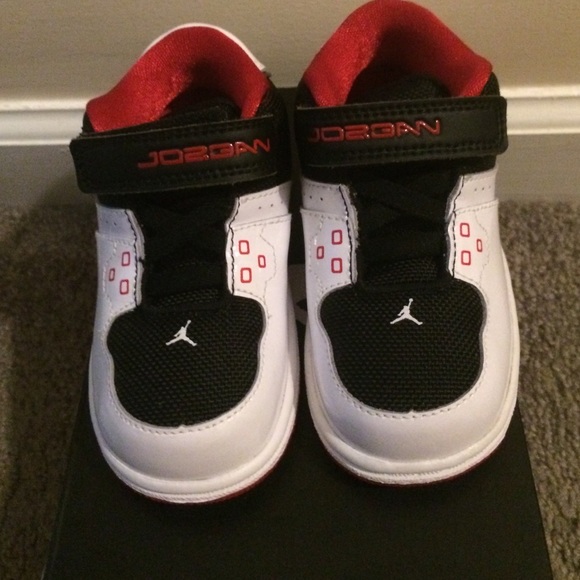 Brand new toddler Jordan 1 flight low sneakers