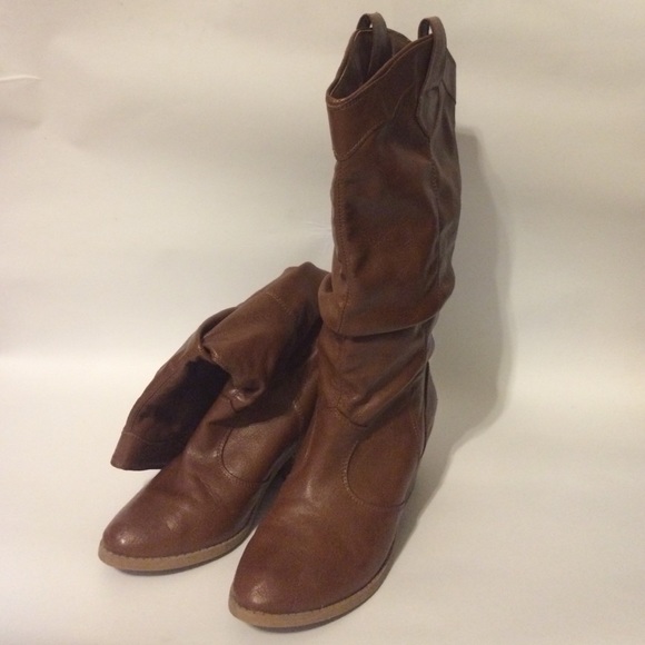 Size 7 Brown Riding Boots
