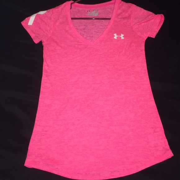 Breast cancer under armour v neck
