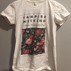 Vampire Weekend concert Tshirt