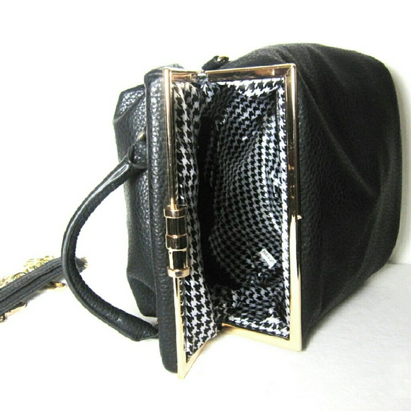 1 Day Sale! NWT Blk Faux Leather Fashion Backpack - Picture 3 of 4