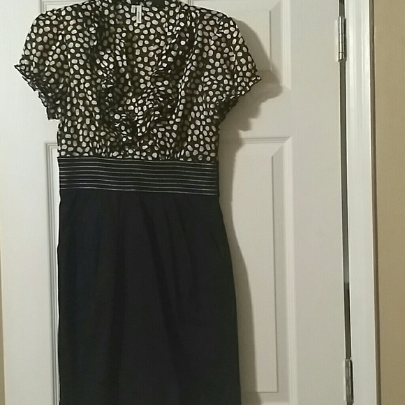 Short sleeve dress