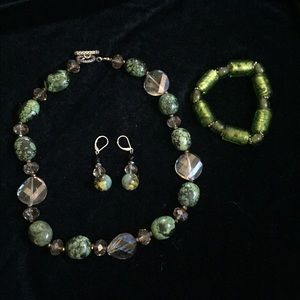 Green Agate & Crystal necklace, bracelet, earring