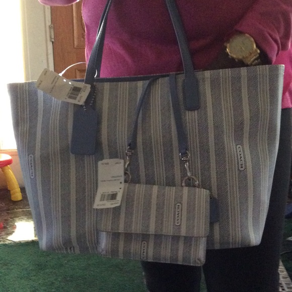 Coach bag with wallet