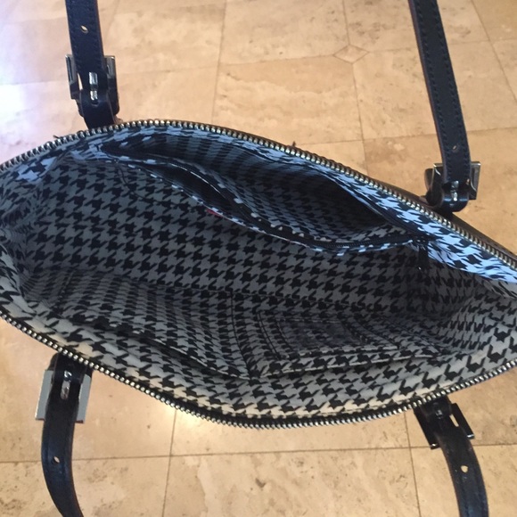 Hobo Brand Purse - Picture 3 of 3