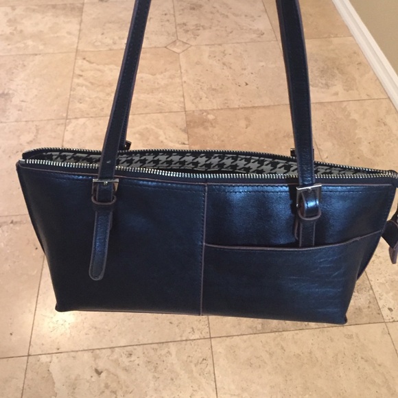 Hobo Brand Purse - Picture 2 of 3