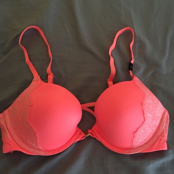 Victoria's Secret Very Sexy Push Up Bra 36B