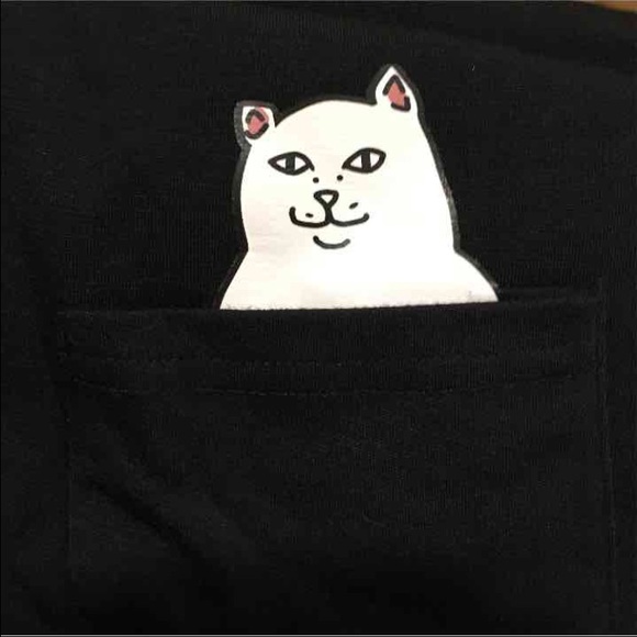 Cat in Pocket Flipping the bird - Picture 3 of 4