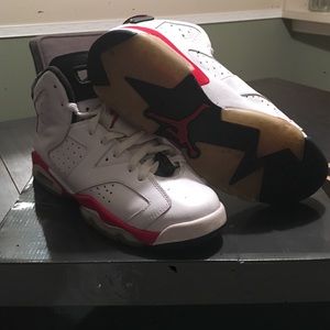 Nike Air Jordan Retro VI