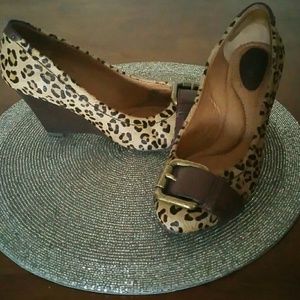 Fossil cheetah shoes