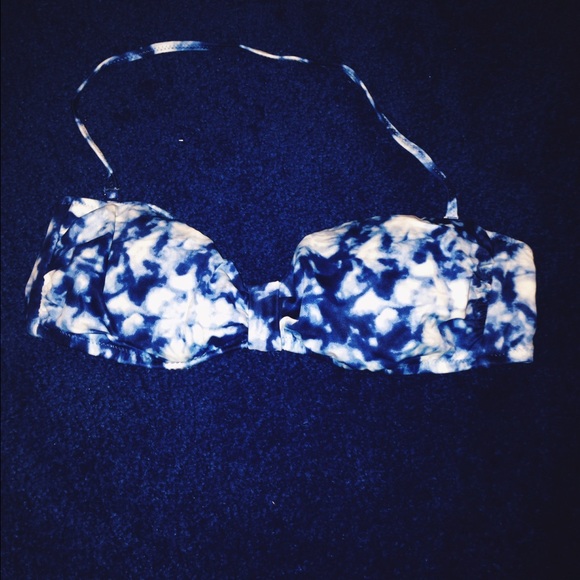 •Victoria secret bikini top•